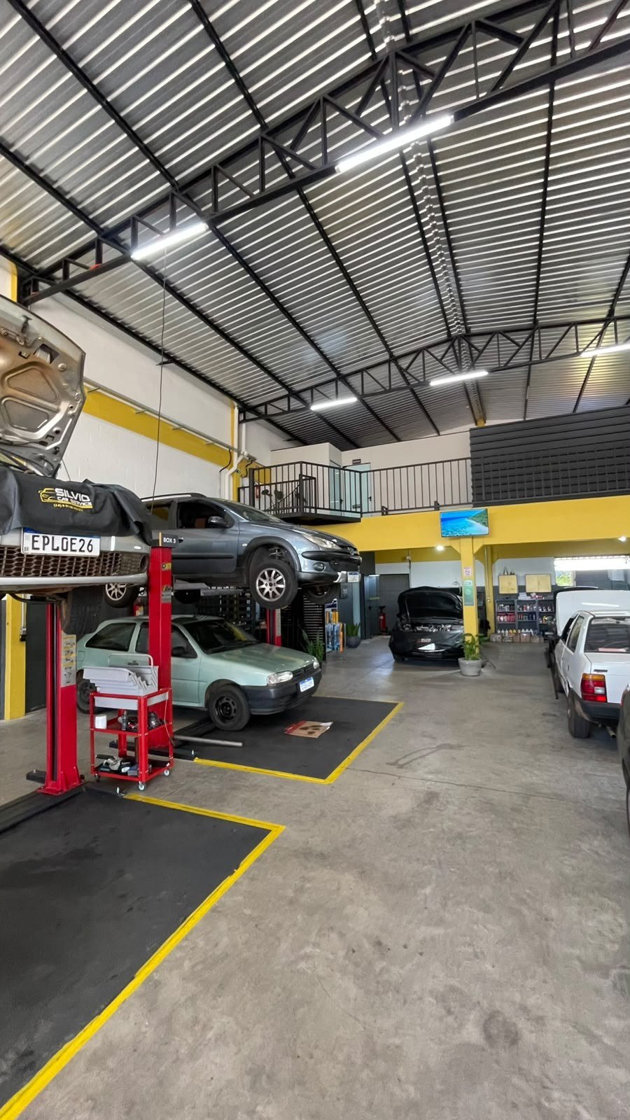 Interior da oficina Silvio Car Service em Brotas - SP